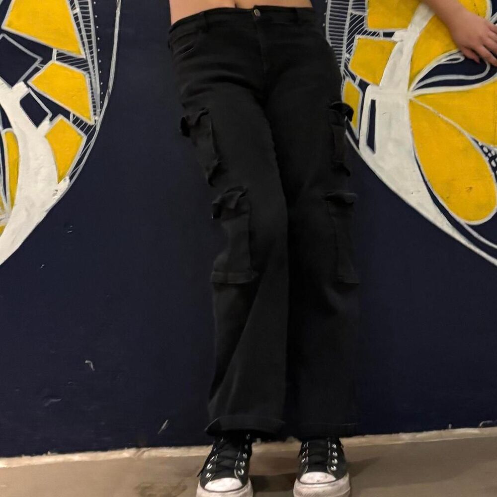 Black cargo pants with pockets